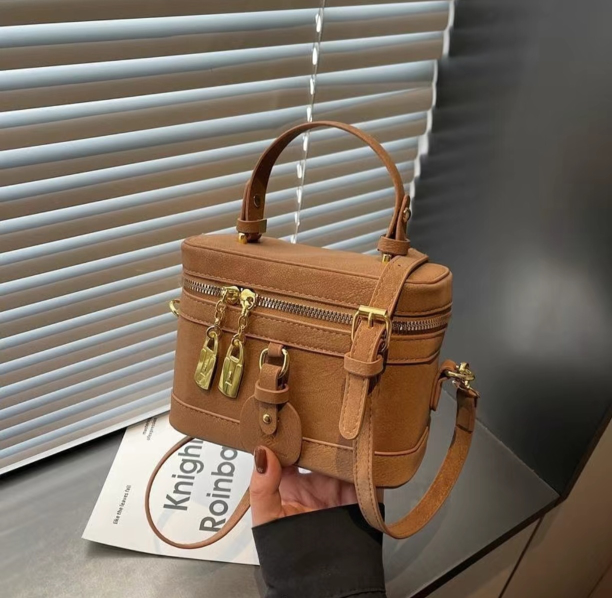 Women Bags 2026 Trends - Niche Mini Box Bucket Crossbody Tas
